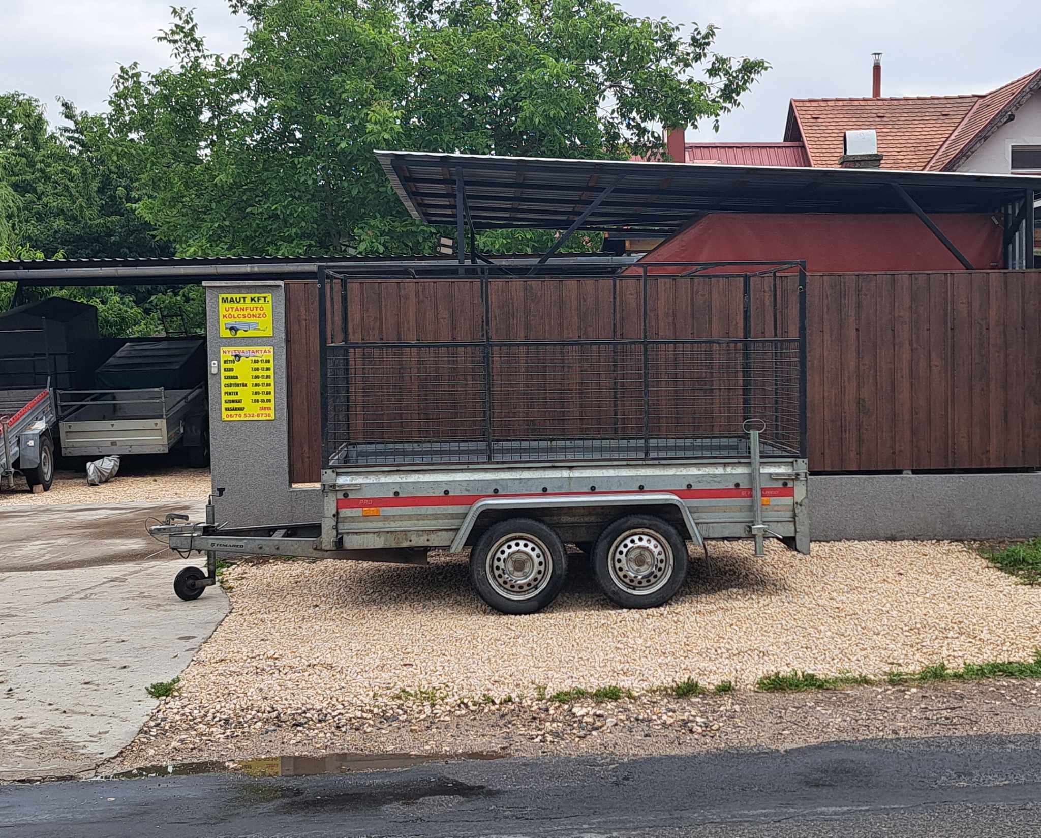 Rácsos nyitott, duplatengelyes illusztráció